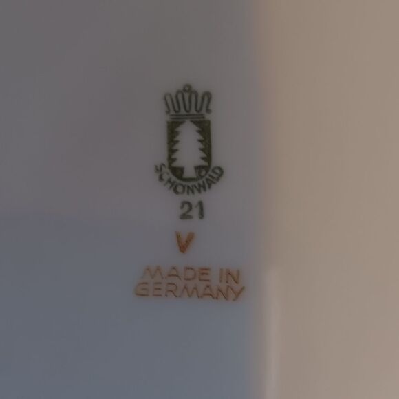 Vintage 1966 German Handpainted Porcelain Teapot & 4 Cups w/Matching Signatures - Picture 7 of 9